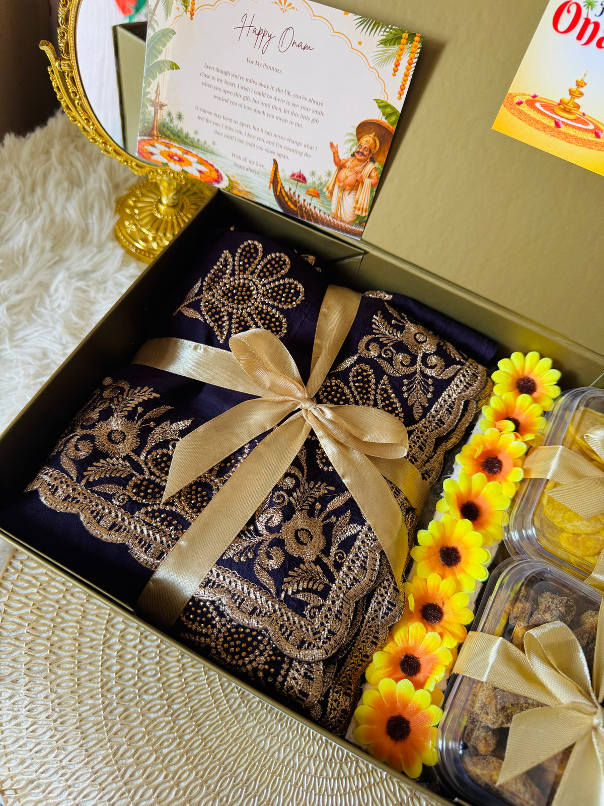 Saree hamper onam
