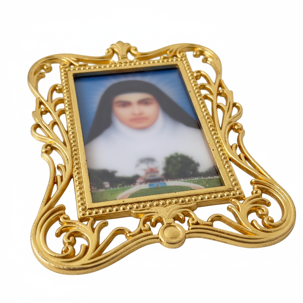 Blessed Mariam Thresia Frame - Filigree Close-up