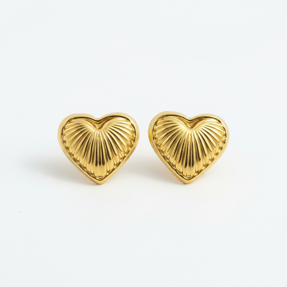 Clean White - Ribbed Heart Studs