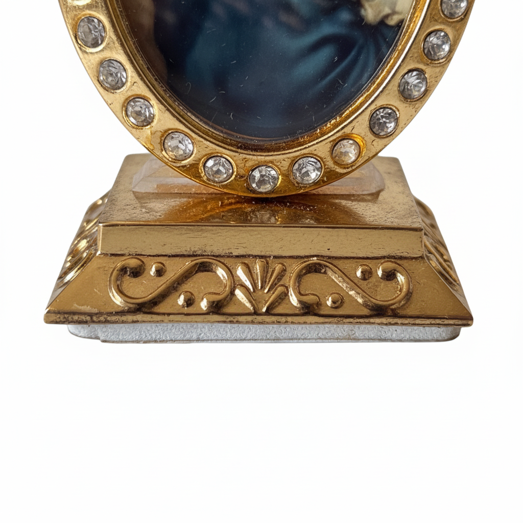 Double-Sided Icon - Base Close-up