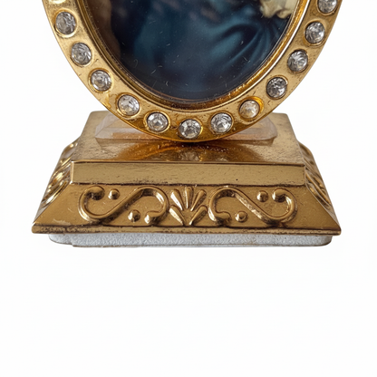Double-Sided Icon - Base Close-up